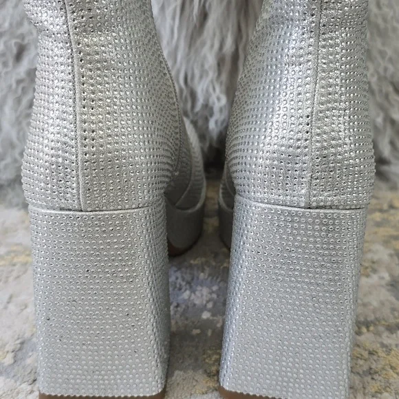 Mia Iva Silver Platform Boots | Sparkly Block Heel Ankle Boot| Size 7.5 - Picture 8 of 17